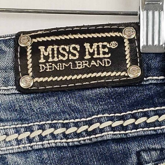 Miss Me Womens Easy Cropped Straight Leg Jeans Blue Thick Stitch Embellished 27 - Picture 10 of 13